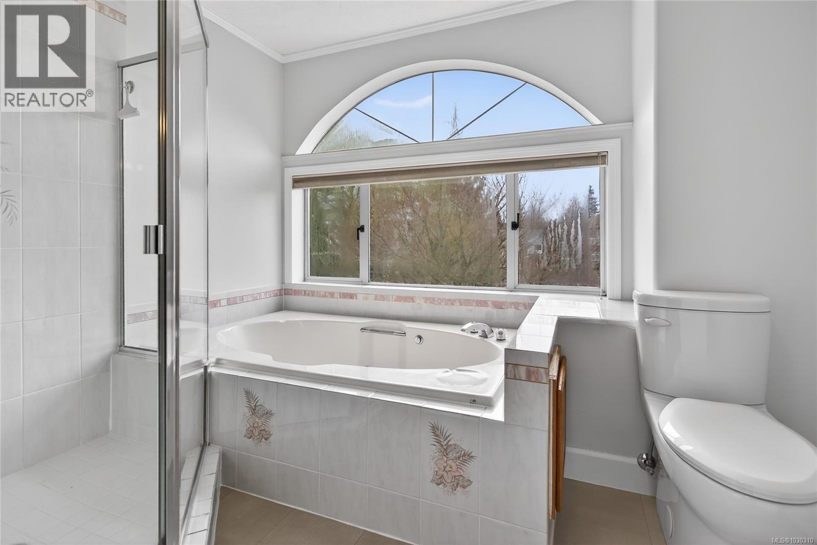 1368 MALAHAT DR - 39