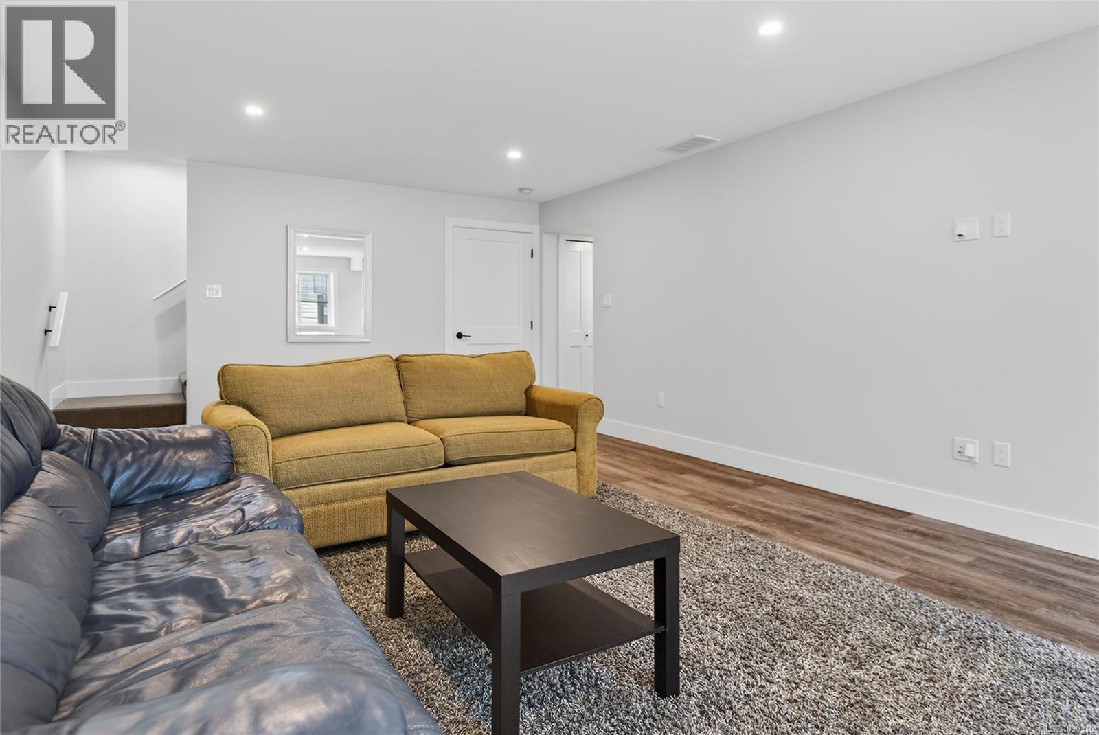 1368 MALAHAT DR - 42