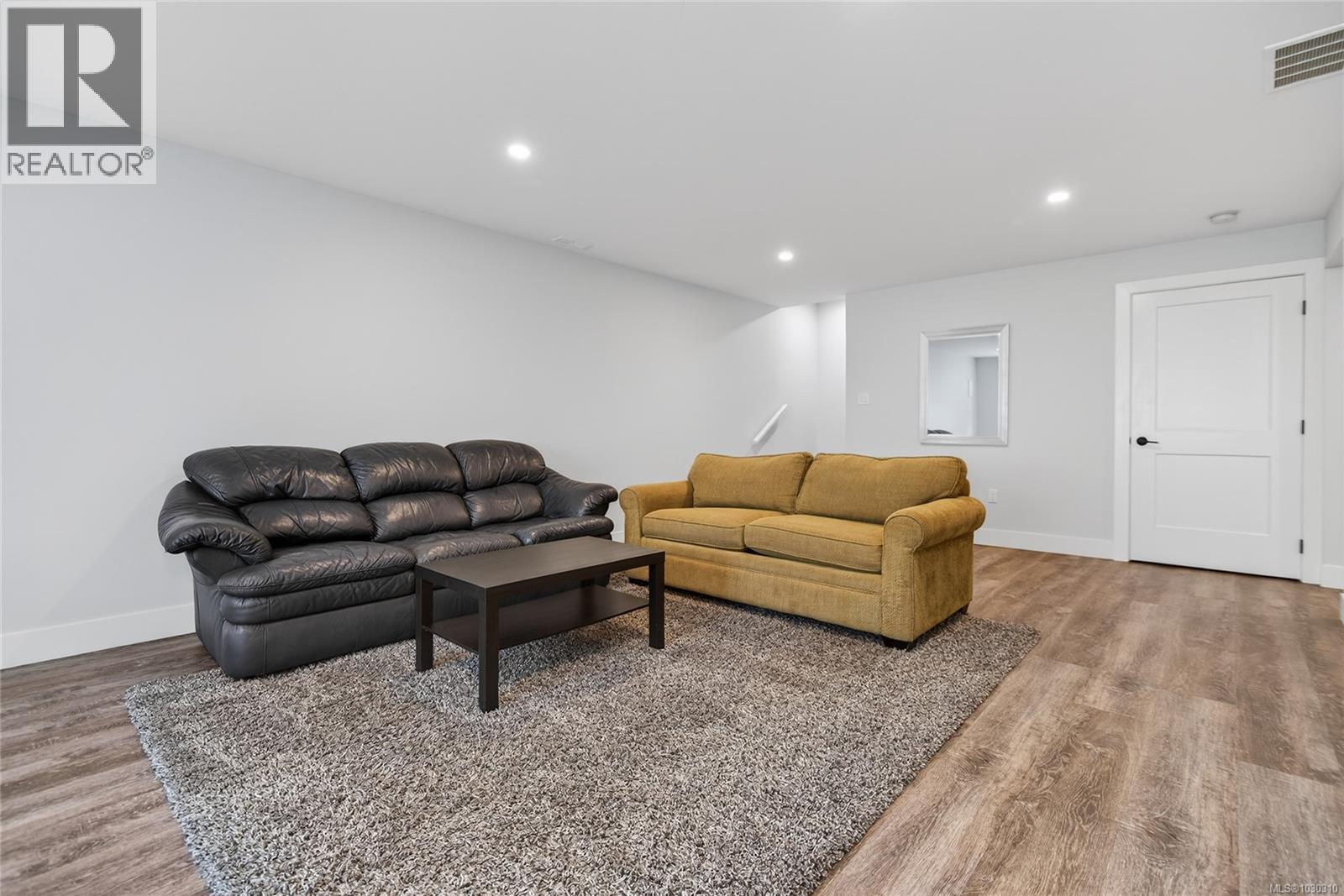 1368 MALAHAT DR - 48