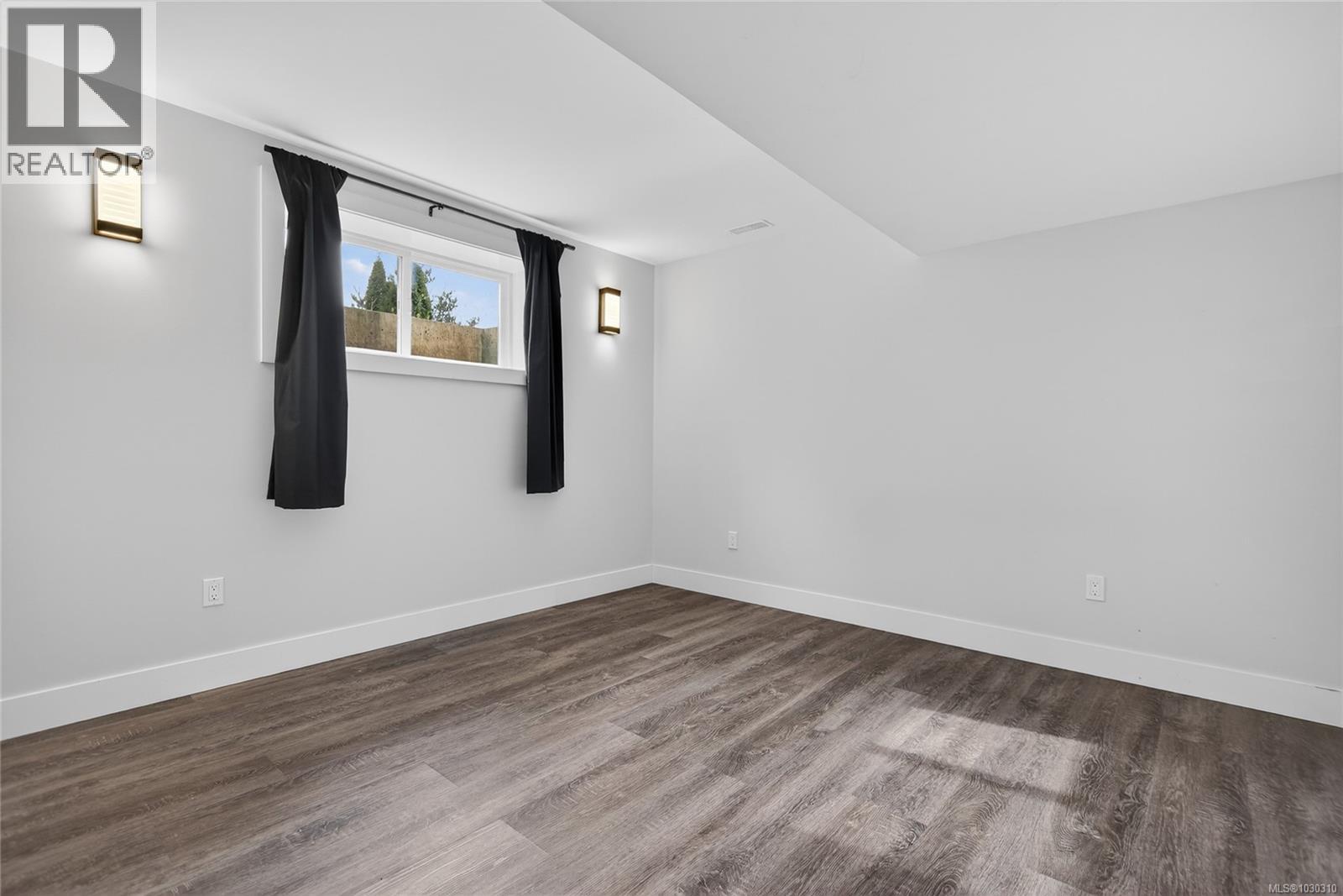 1368 MALAHAT DR - 50