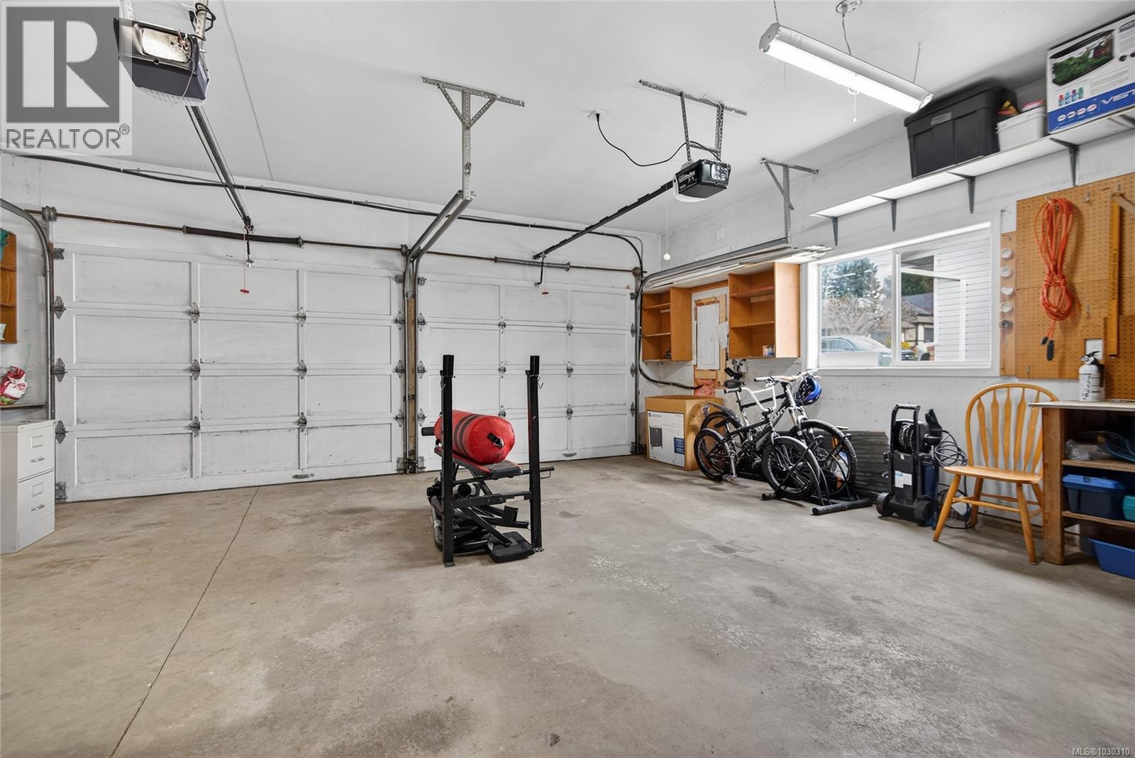 1368 MALAHAT DR - 54