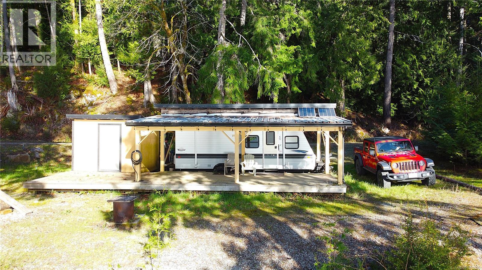 5 Headquarters Bay, Port Alberni