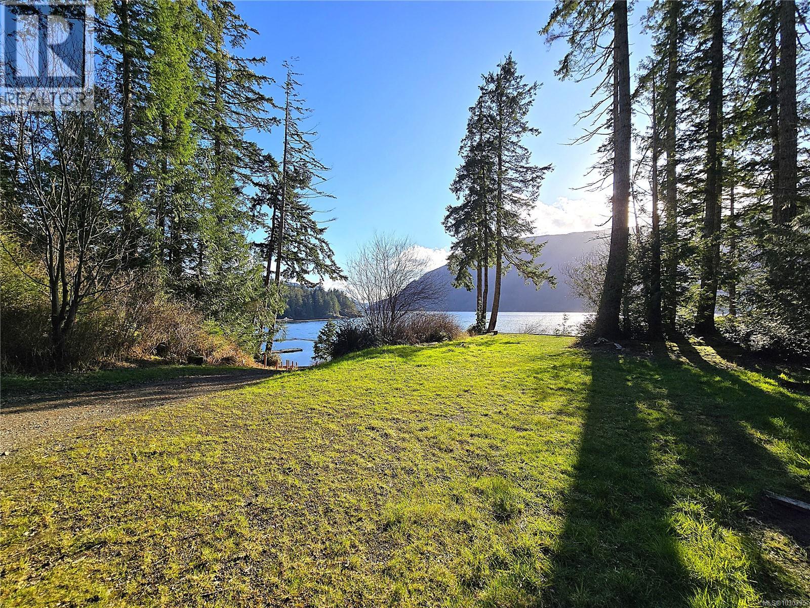 5 Headquarters Bay, Port Alberni