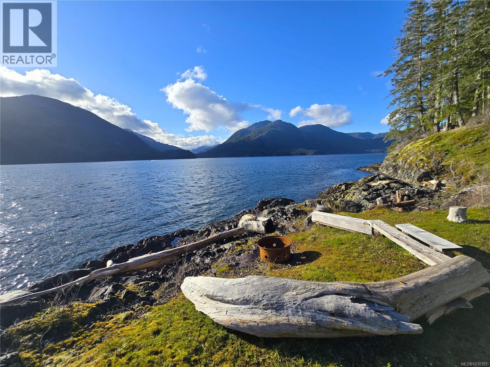 5 Headquarters Bay, Port Alberni