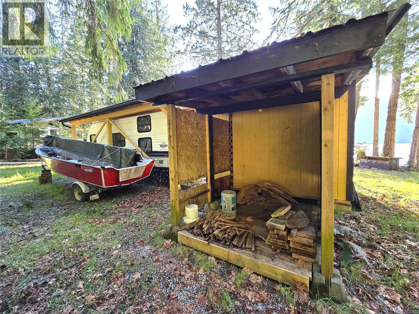 5 Headquarters Bay, Port Alberni