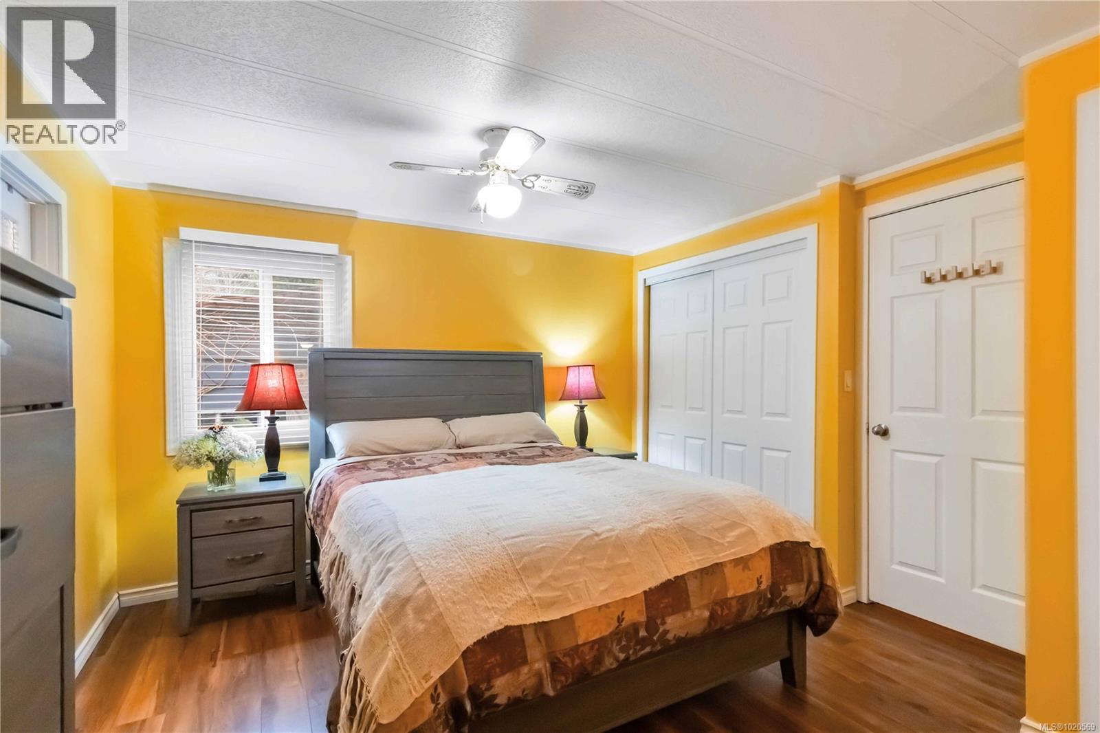 #4 5838 BLYTHWOOD RD - 17