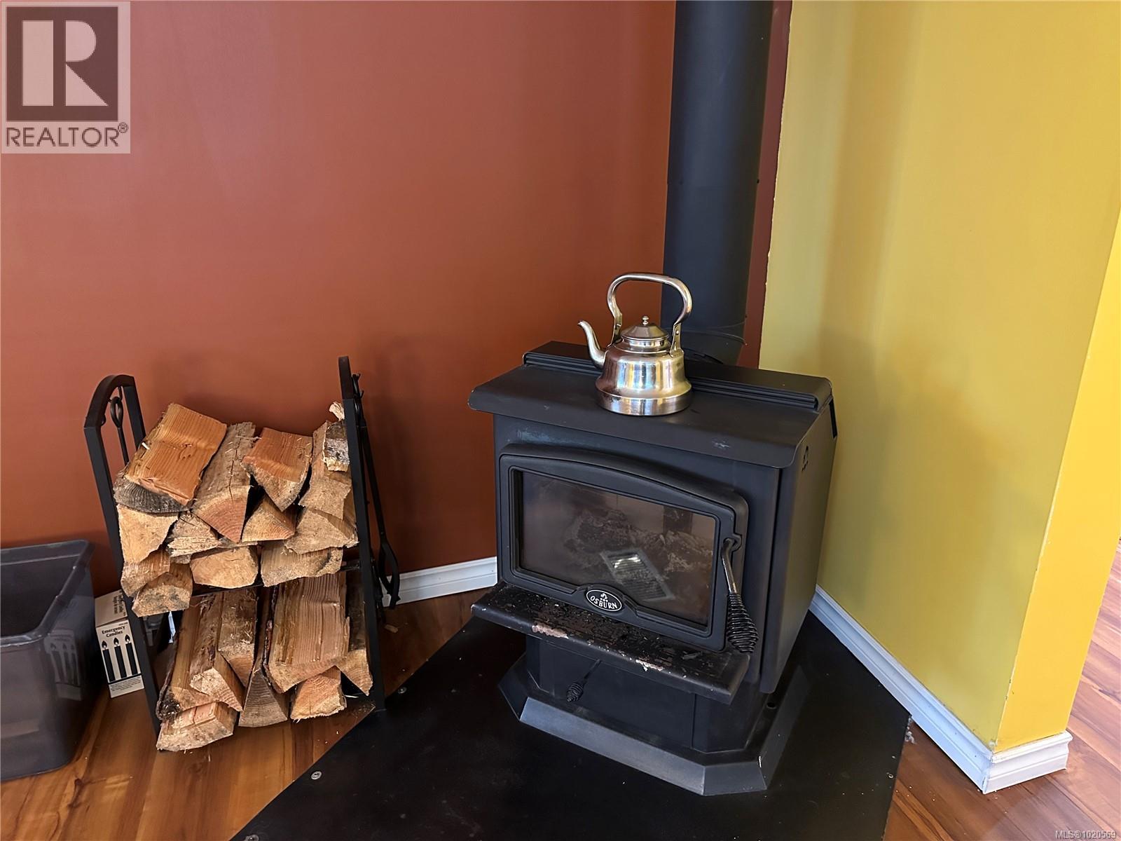 #4 5838 BLYTHWOOD RD - 15