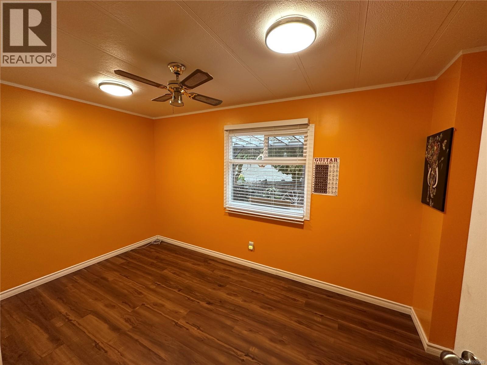 #4 5838 BLYTHWOOD RD - 22