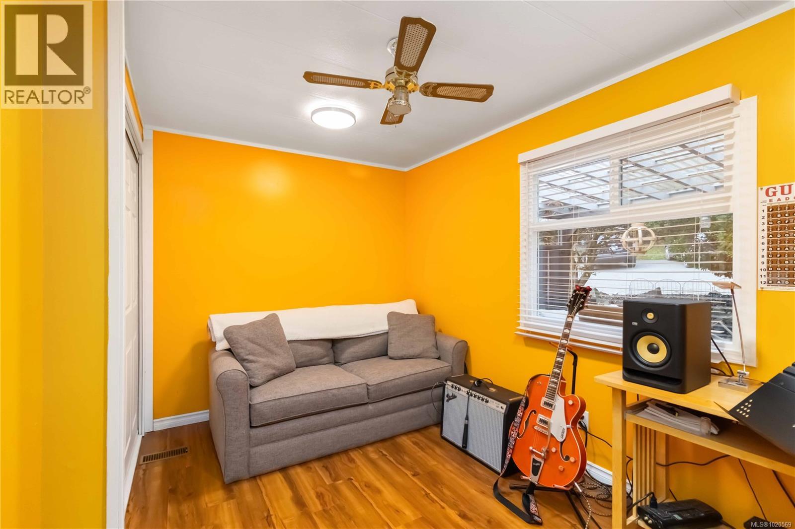 #4 5838 BLYTHWOOD RD - 24