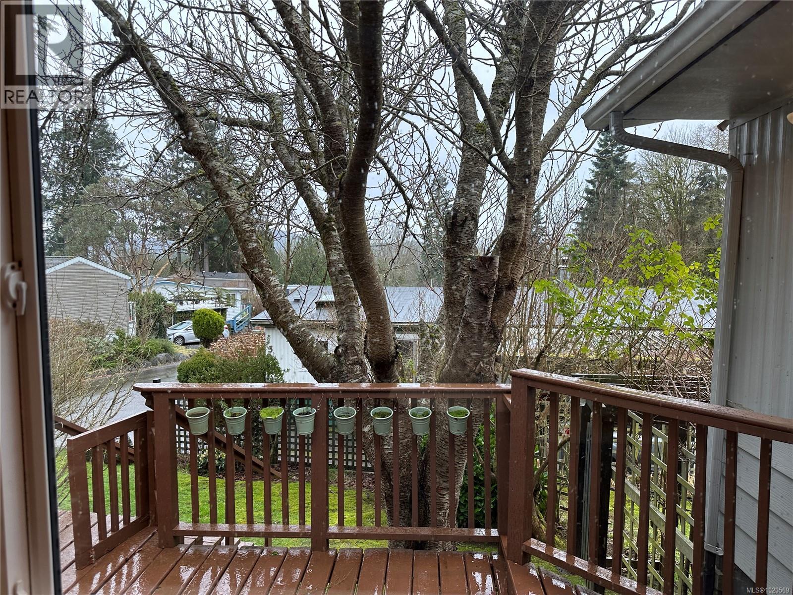 #4 5838 BLYTHWOOD RD - 47