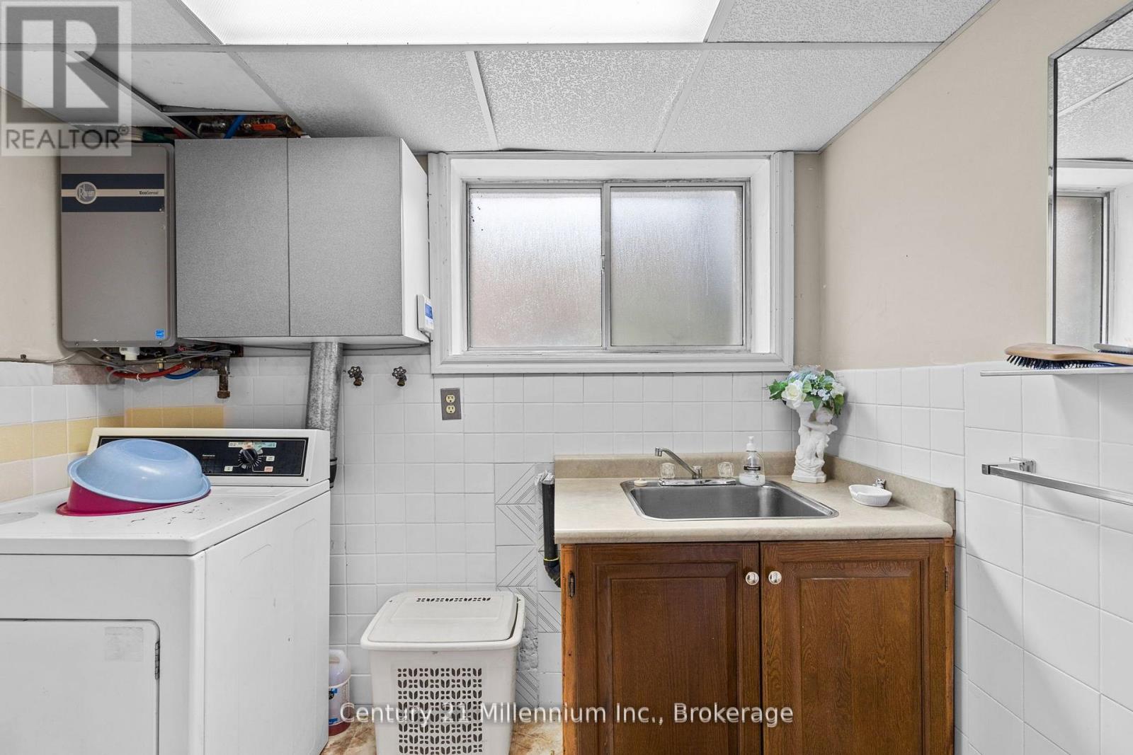 49 32ND STREET N - 25