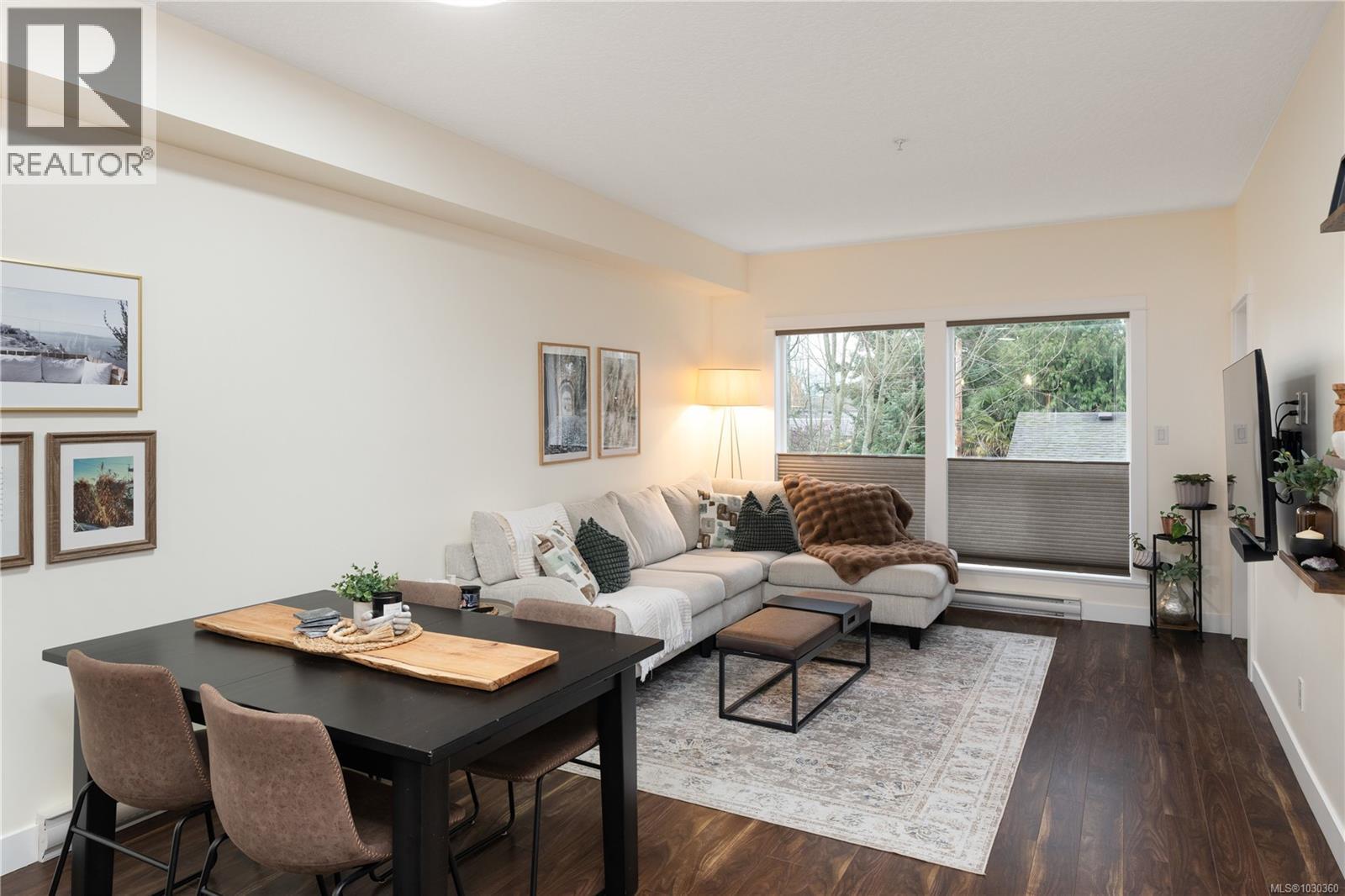 #213 938 Dunford Ave - 2
