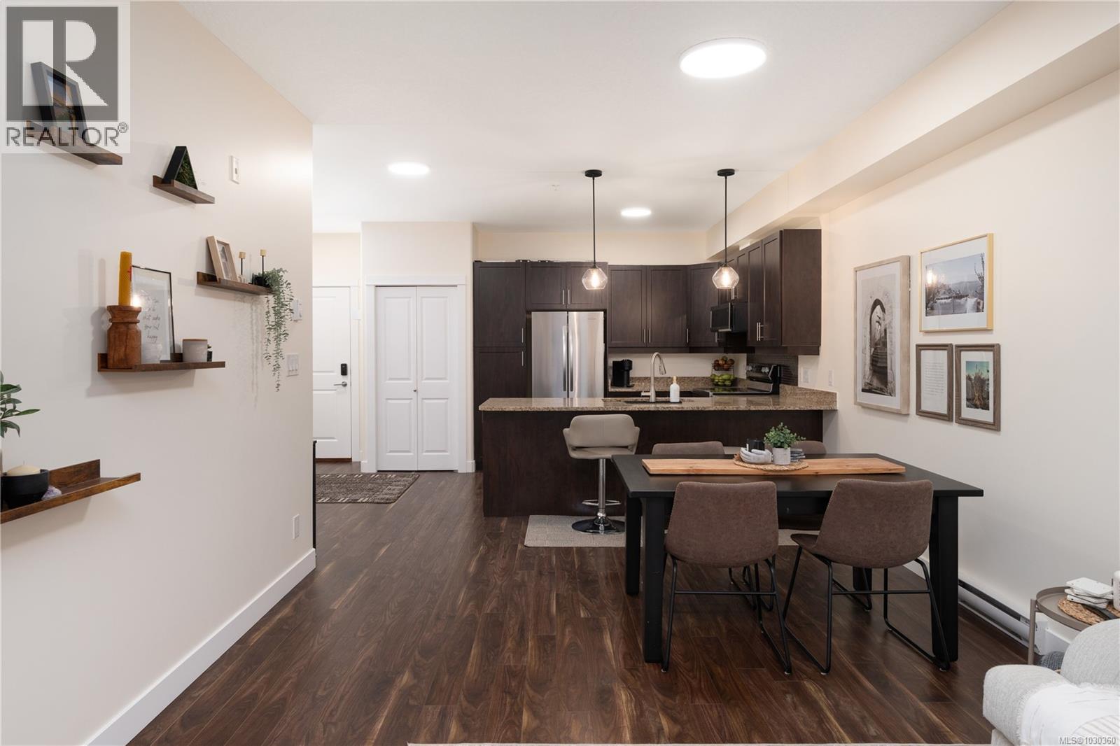 #213 938 Dunford Ave - 5