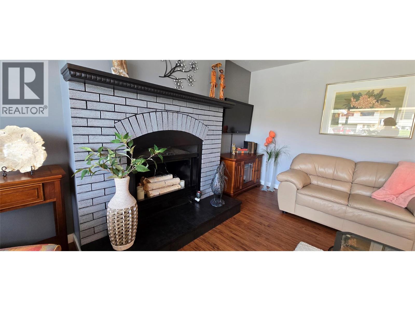 9 Santa Rosa Place, Osoyoos