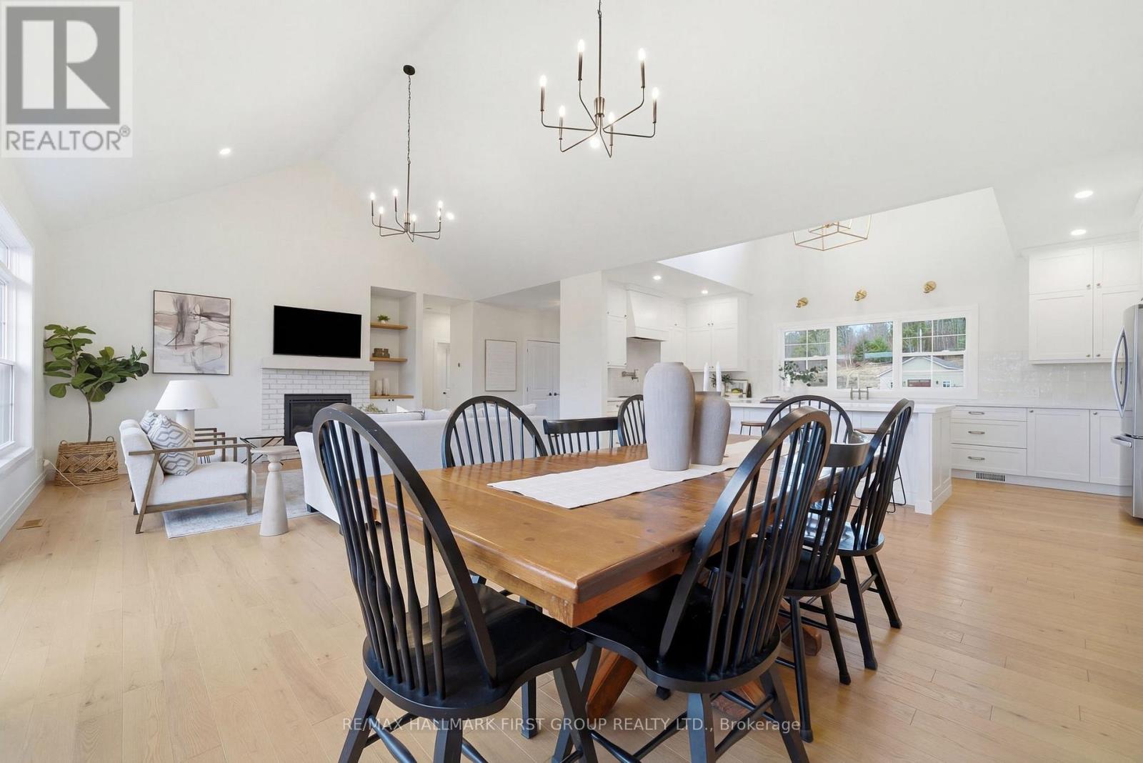 8 ARCHIBALD COURT - 20