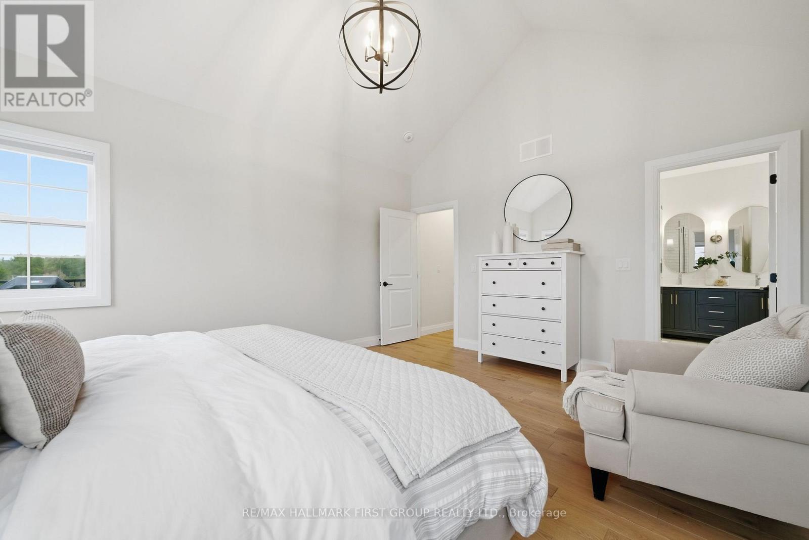 8 ARCHIBALD COURT - 27