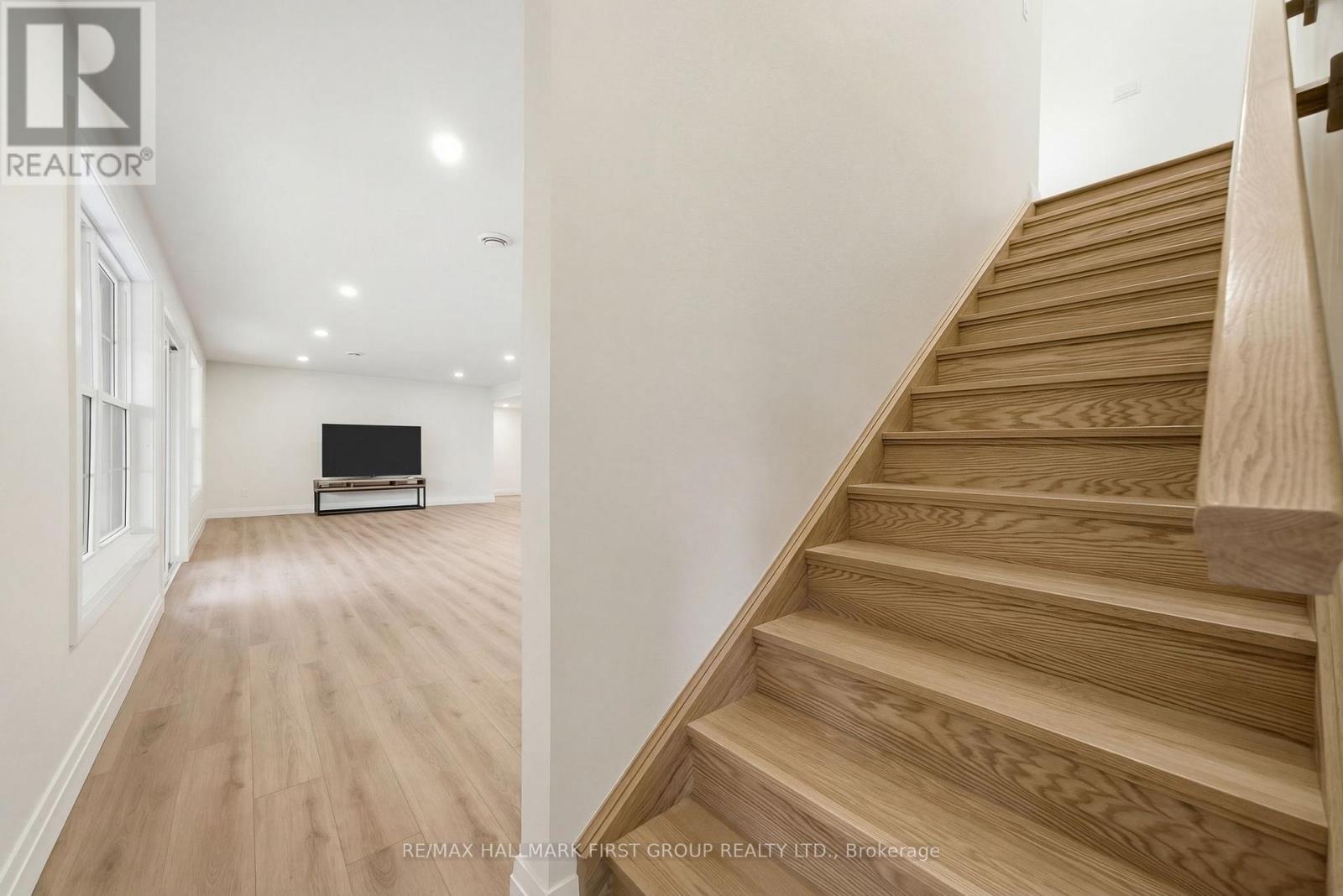 8 ARCHIBALD COURT,Hamilton Township (Baltimore),,
