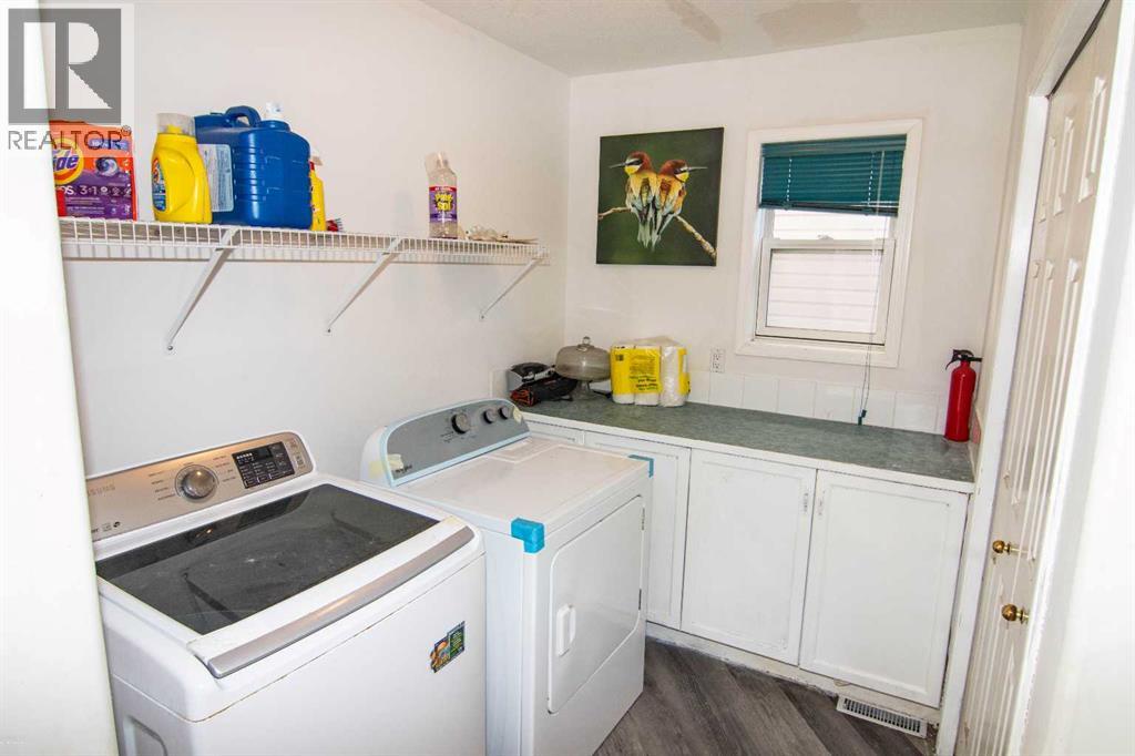 Single Family House for Sale in  Anaheim Crescent NE Monterey Park Calgary 