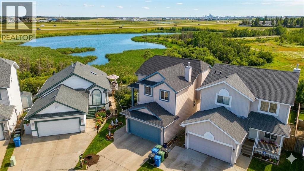 Single Family House for Sale in  Anaheim Crescent NE Monterey Park Calgary 