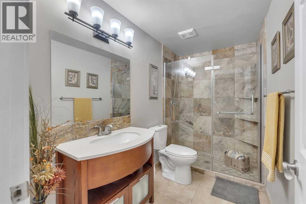 Single Family House for Sale in  Everhollow Rise SW Evergreen Calgary 