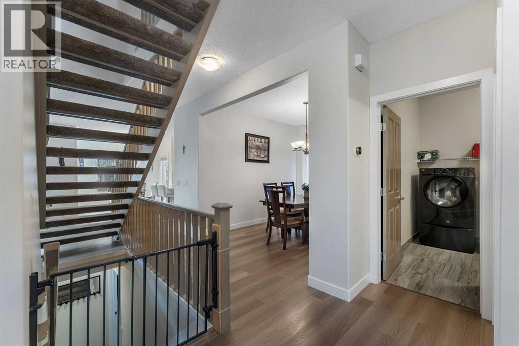 Single Family House for Sale in  Everhollow Rise SW Evergreen Calgary 