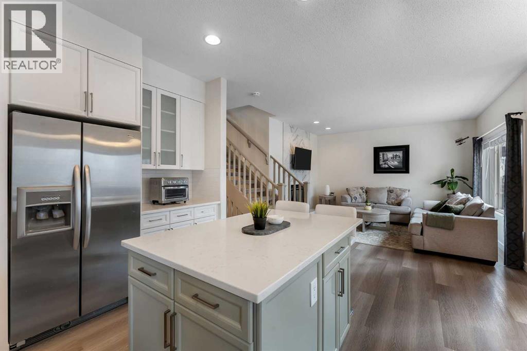 Single Family House for Sale in  Everhollow Rise SW Evergreen Calgary 