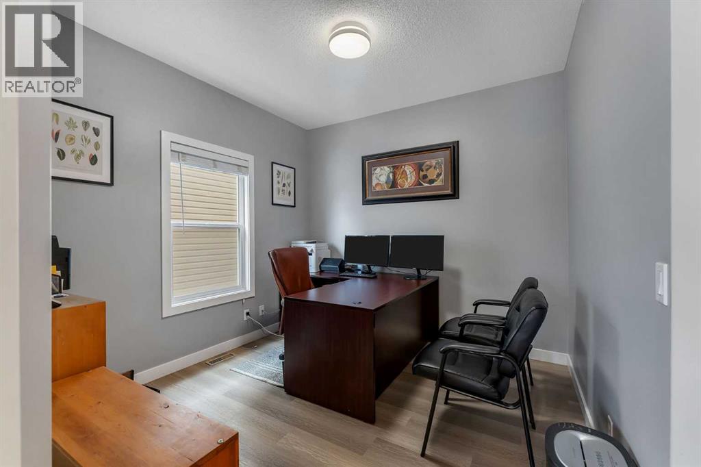 Single Family House for Sale in  Everhollow Rise SW Evergreen Calgary 