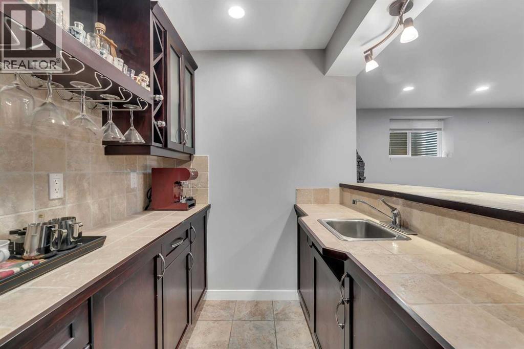 Single Family House for Sale in  Everhollow Rise SW Evergreen Calgary 