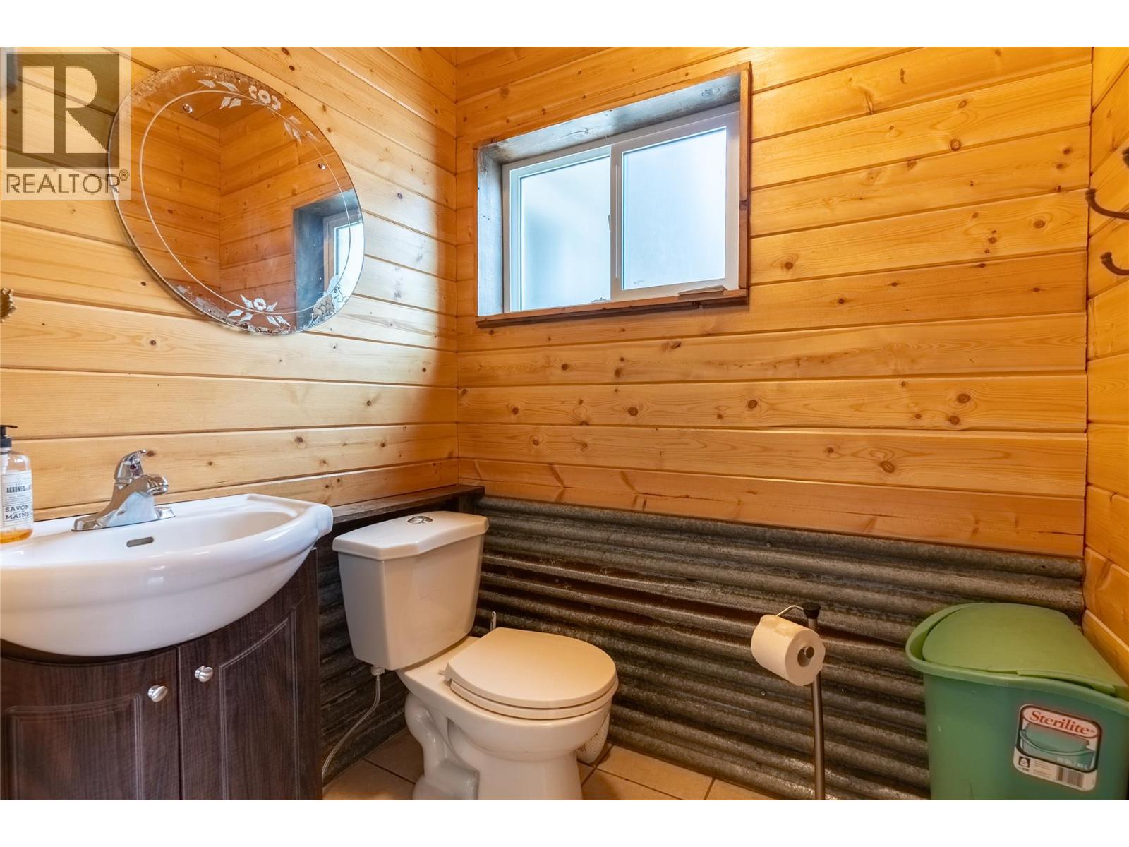  1556 CHASM Road, Clinton