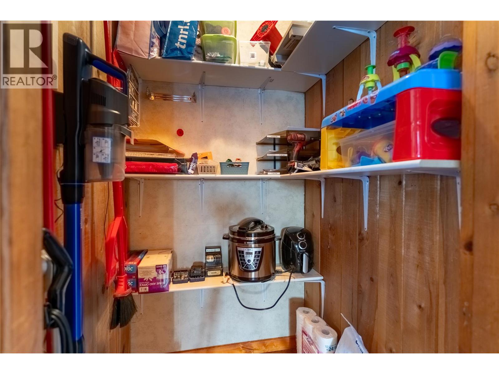  1556 CHASM Road, Clinton