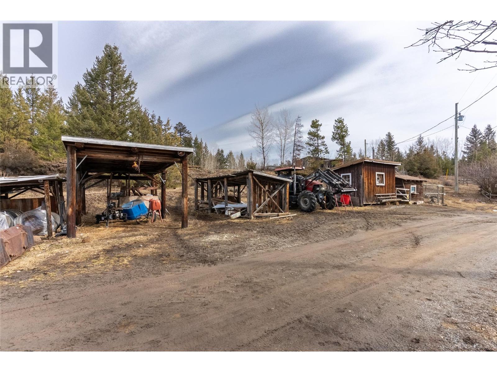  1556 CHASM Road, Clinton