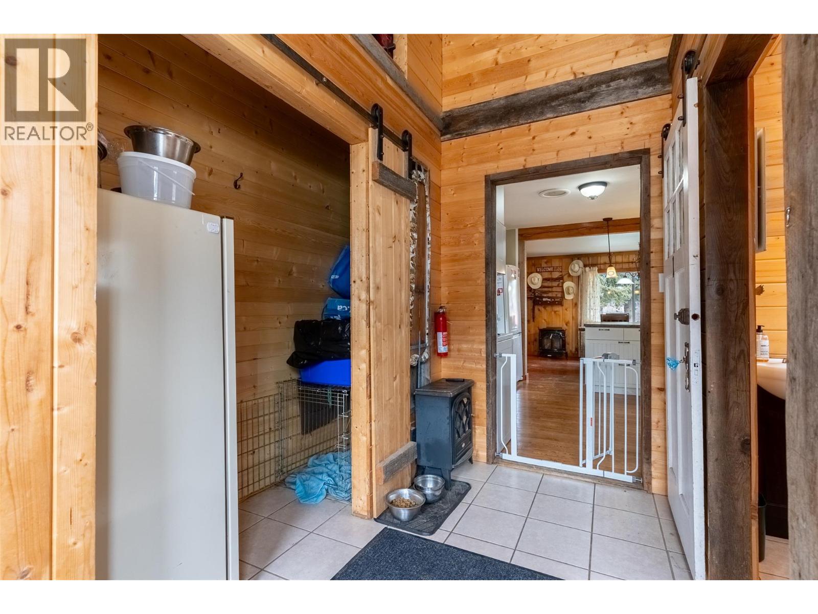  1556 CHASM Road, Clinton