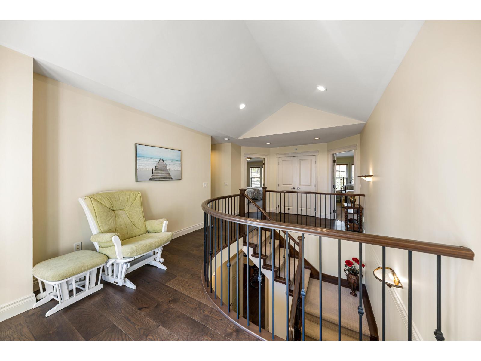 13785 MARINE DRIVE, White Rock