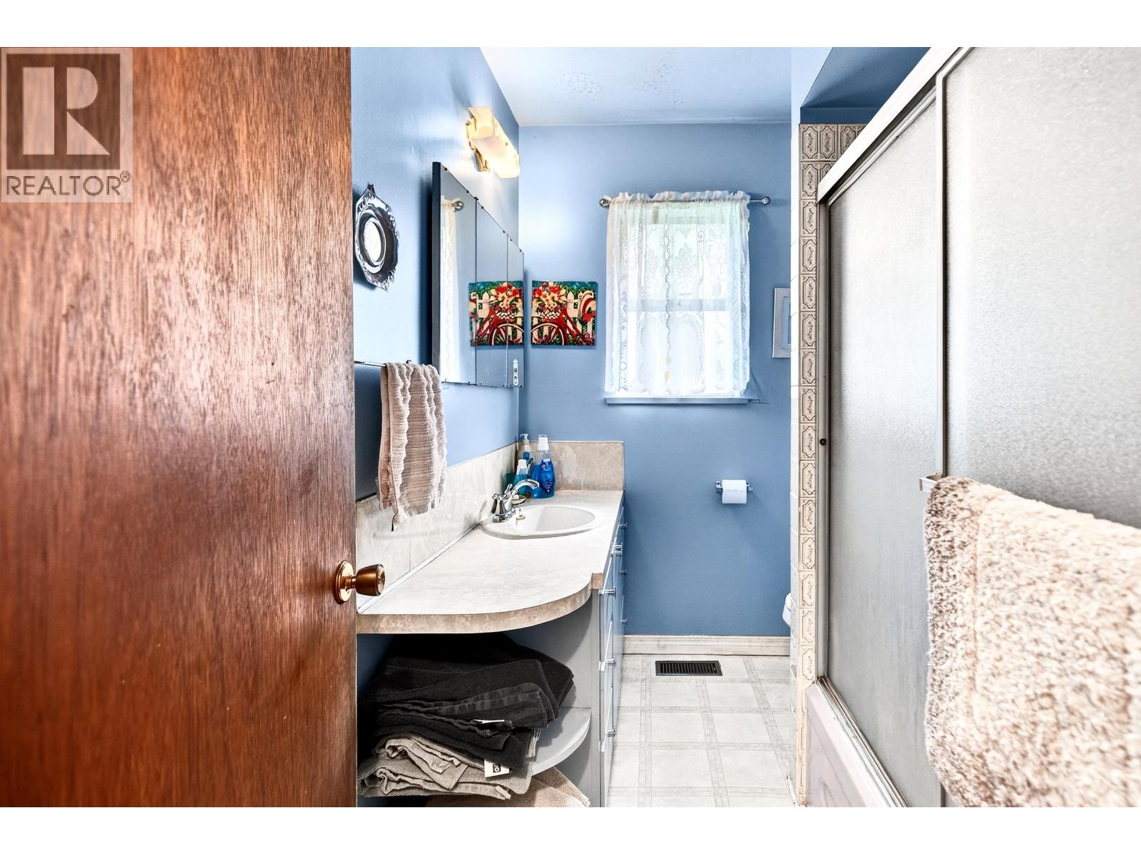 11672 FULTON STREET, Maple Ridge