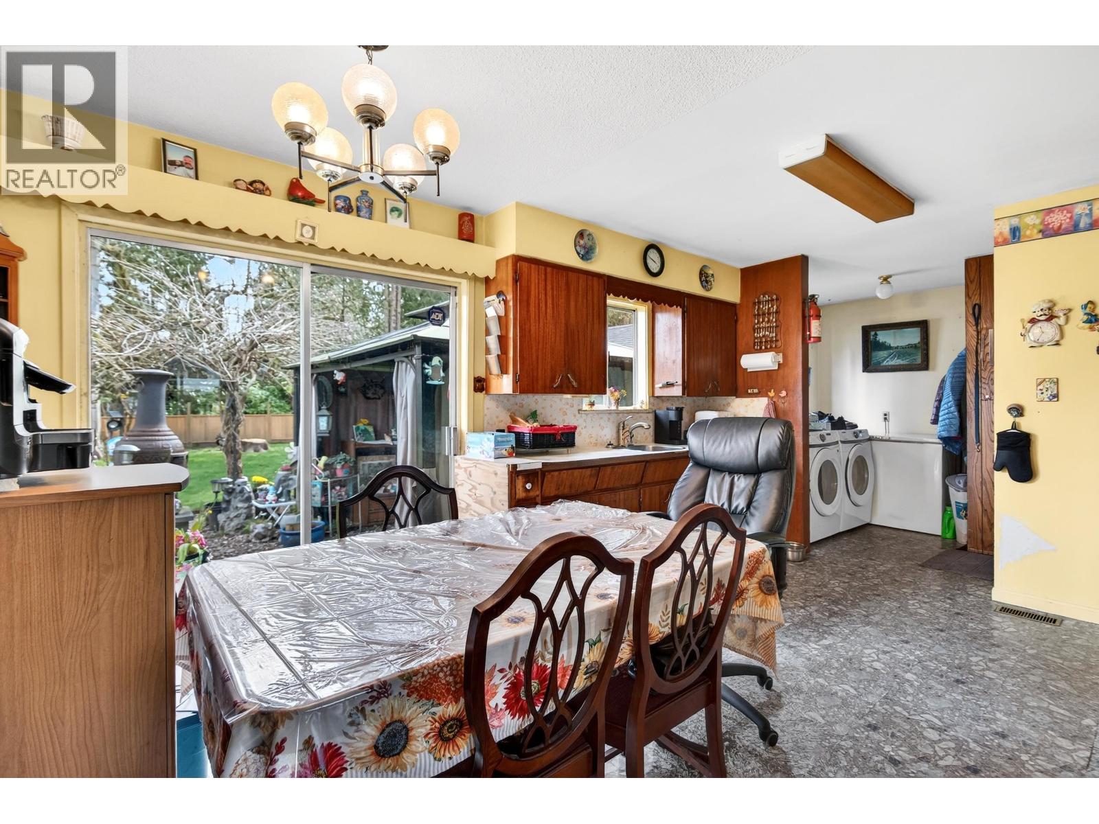 11672 FULTON STREET, Maple Ridge