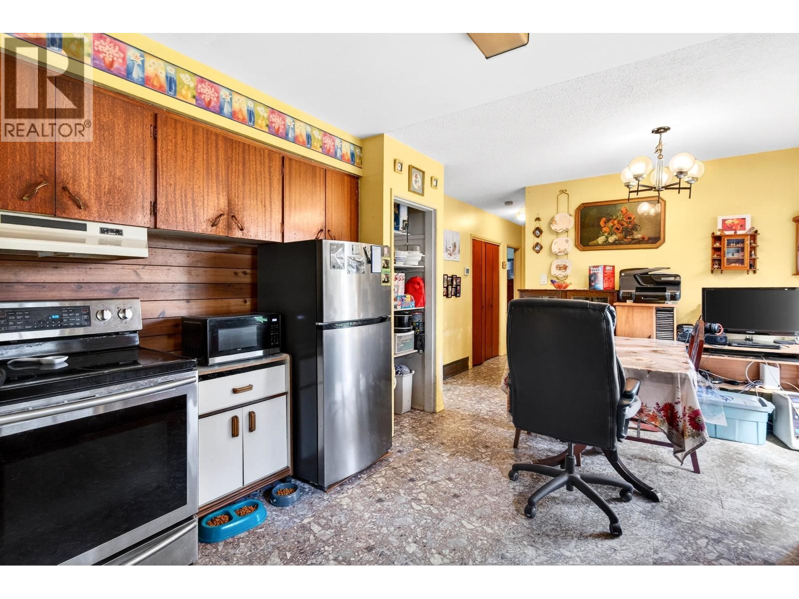 11672 FULTON STREET, Maple Ridge