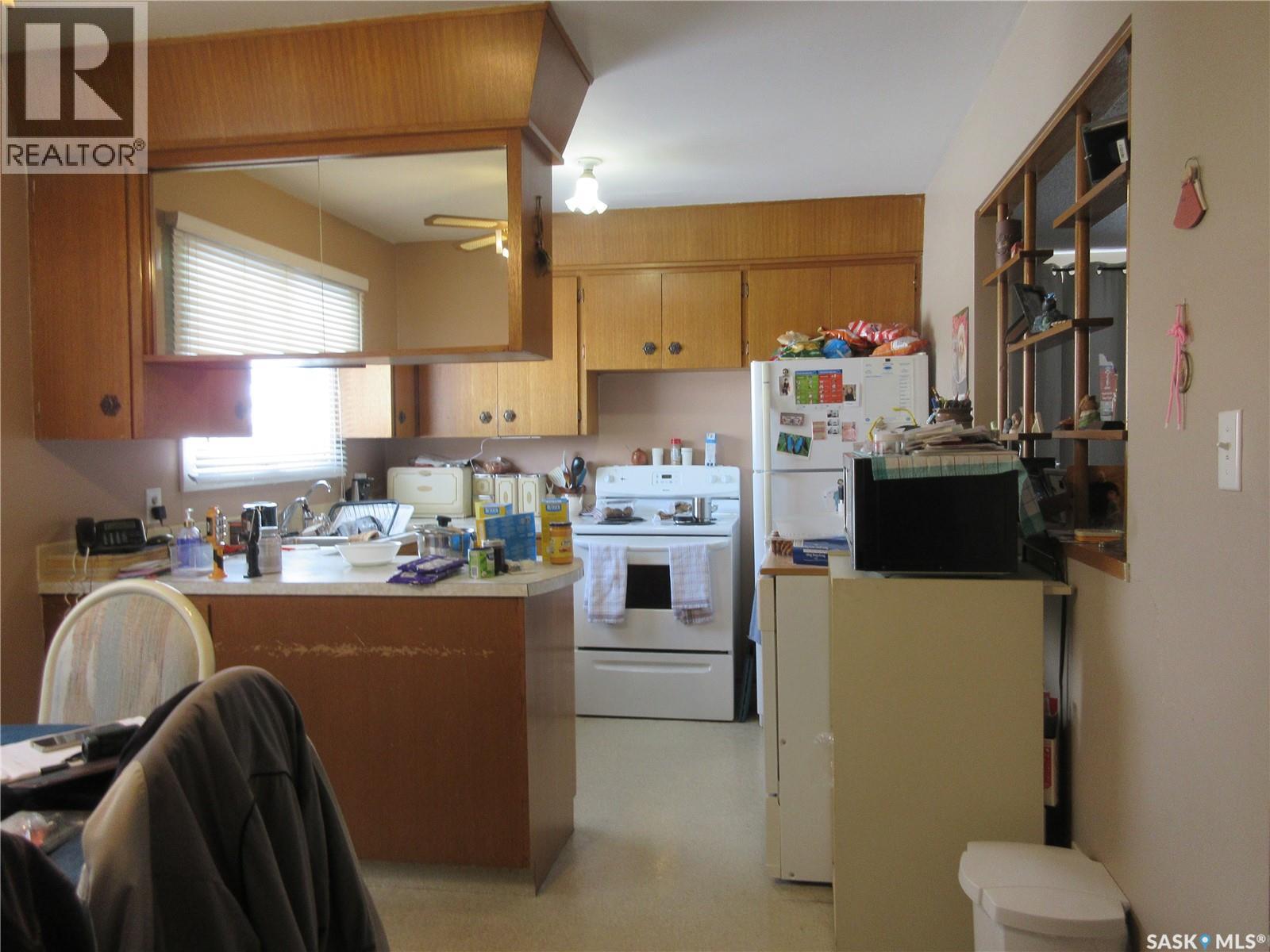 #182 ROTHWELL CRESCENT - 11