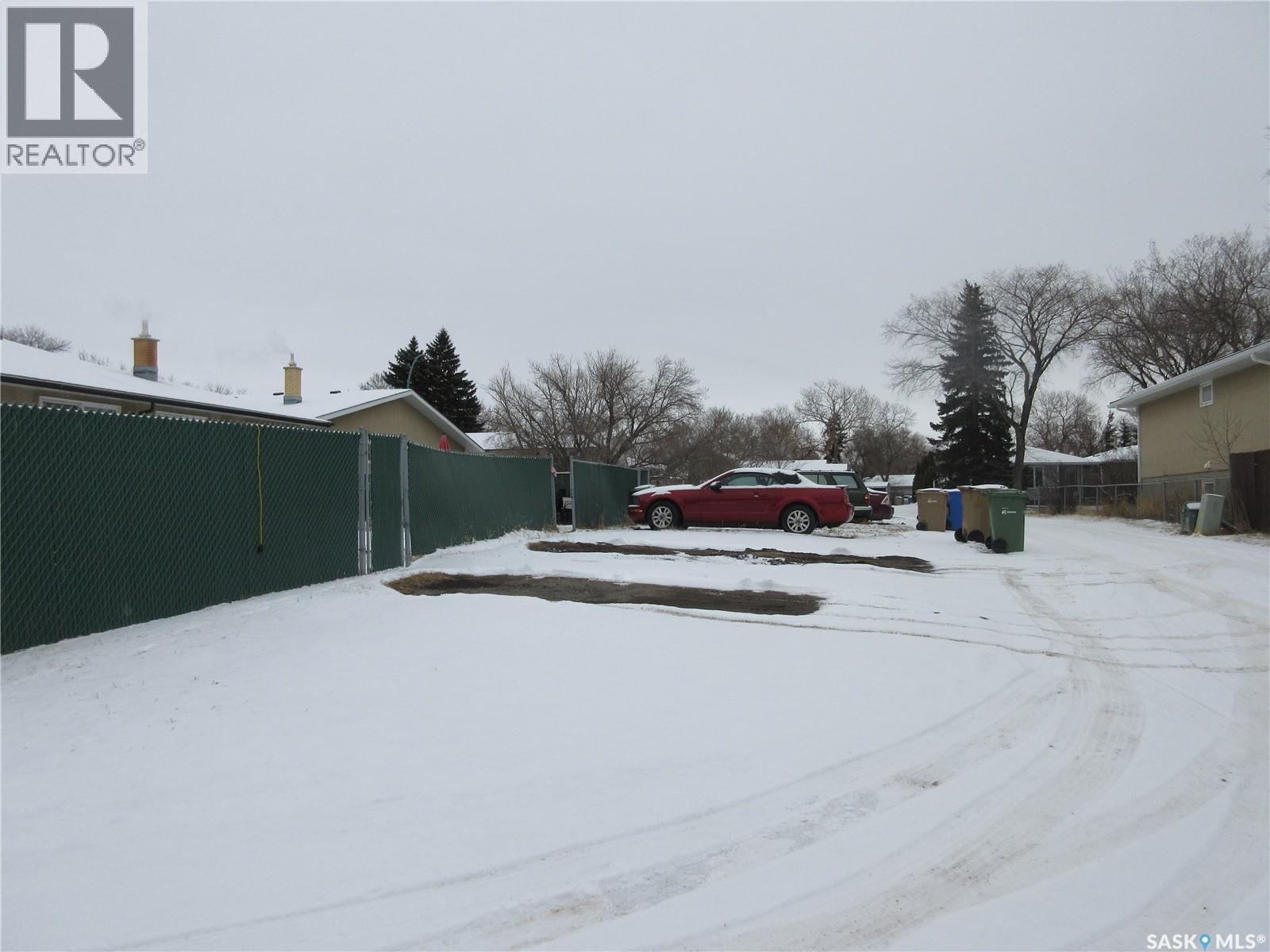 #182 ROTHWELL CRESCENT - 7