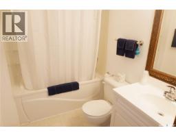 143 Railway Avenue, Coronach, SK S0H0Z0 Photo 21