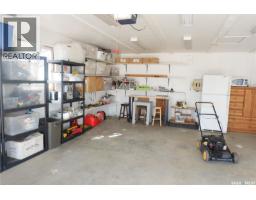 143 Railway Avenue, Coronach, SK S0H0Z0 Photo 42