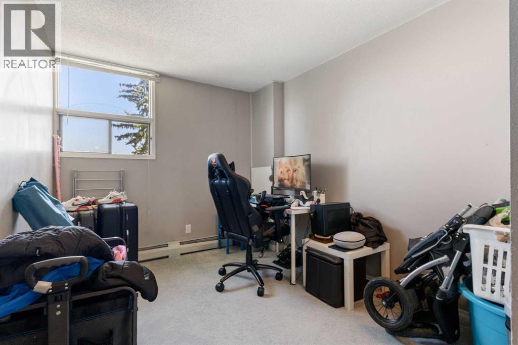 Single Family House for Sale in   Mchugh Court NE Mayland Heights Calgary 