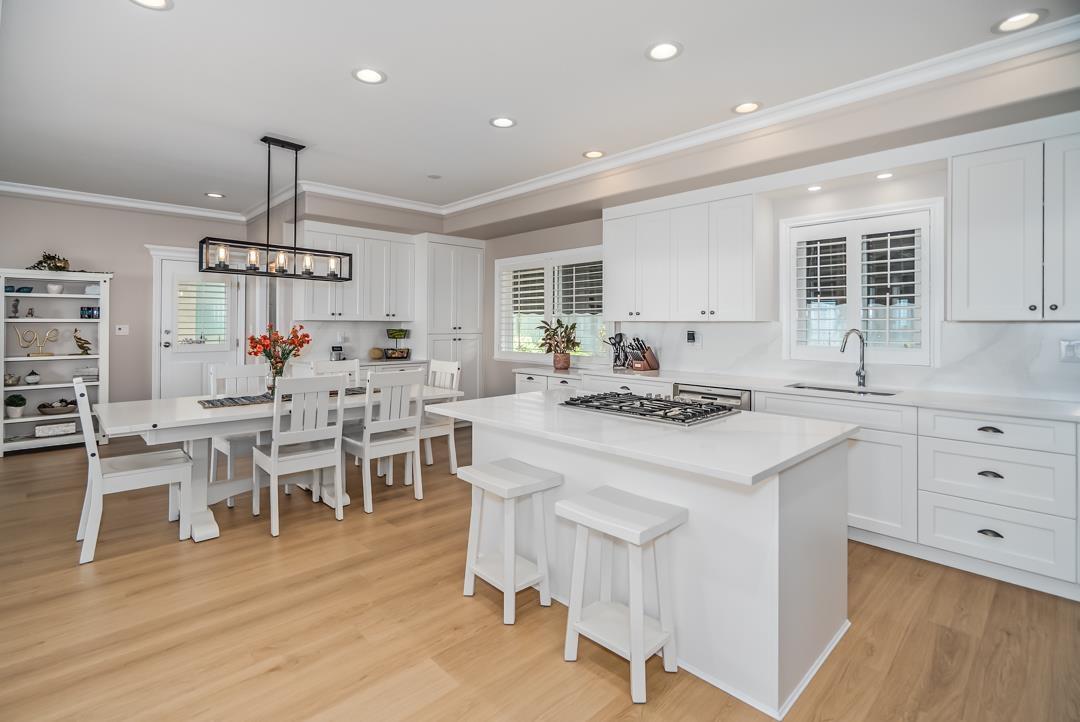 14433 SUNSET LANE, White Rock