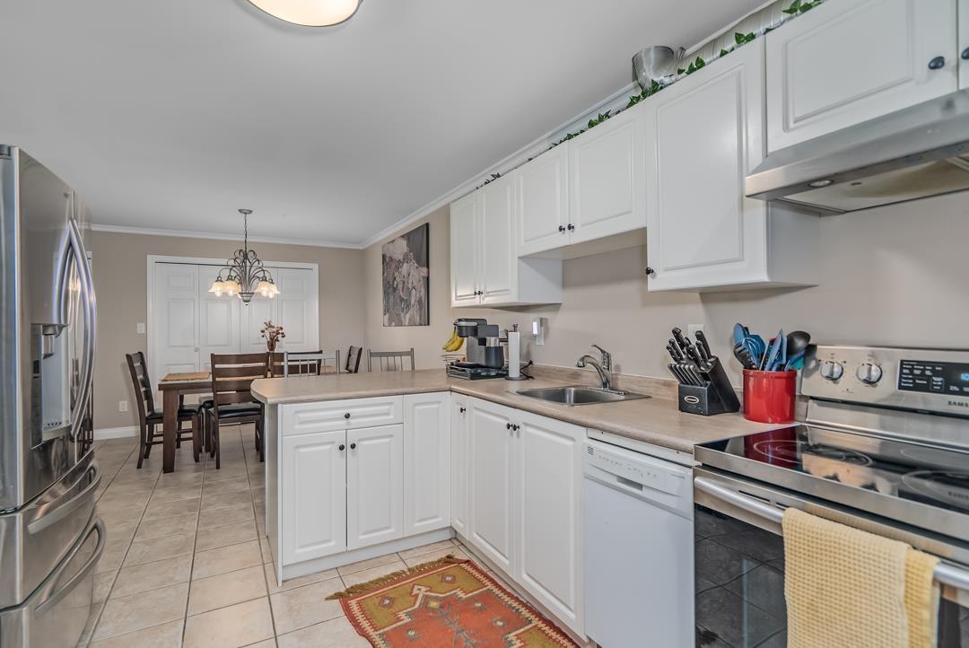 14433 SUNSET LANE, White Rock