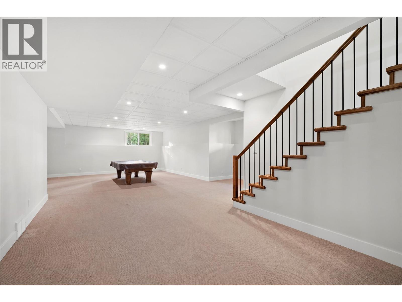 385 RIVERWIND DRIVE - 40