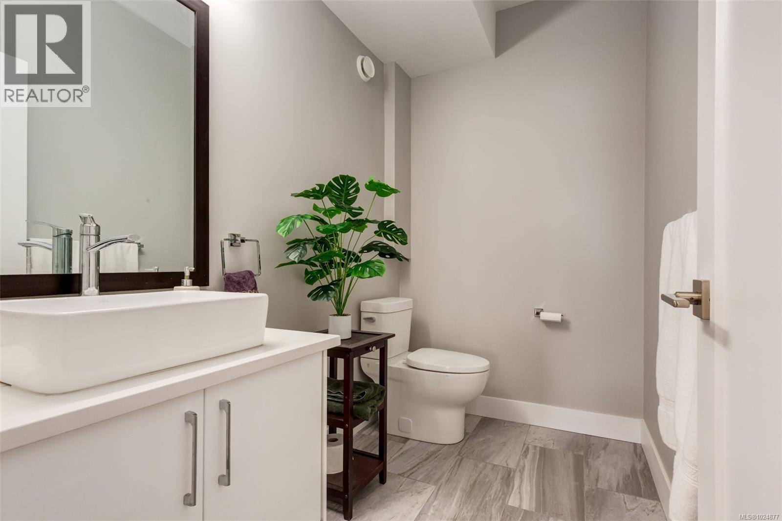 10333 CHEMAINUS RD - 28