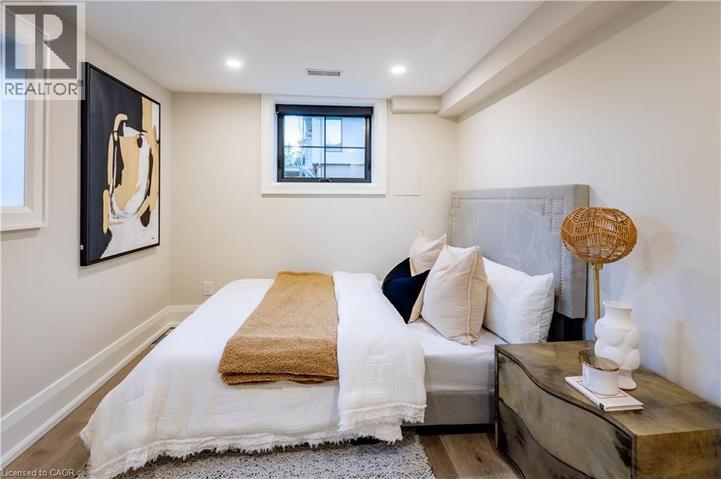 841 DANFORTH Place - 29