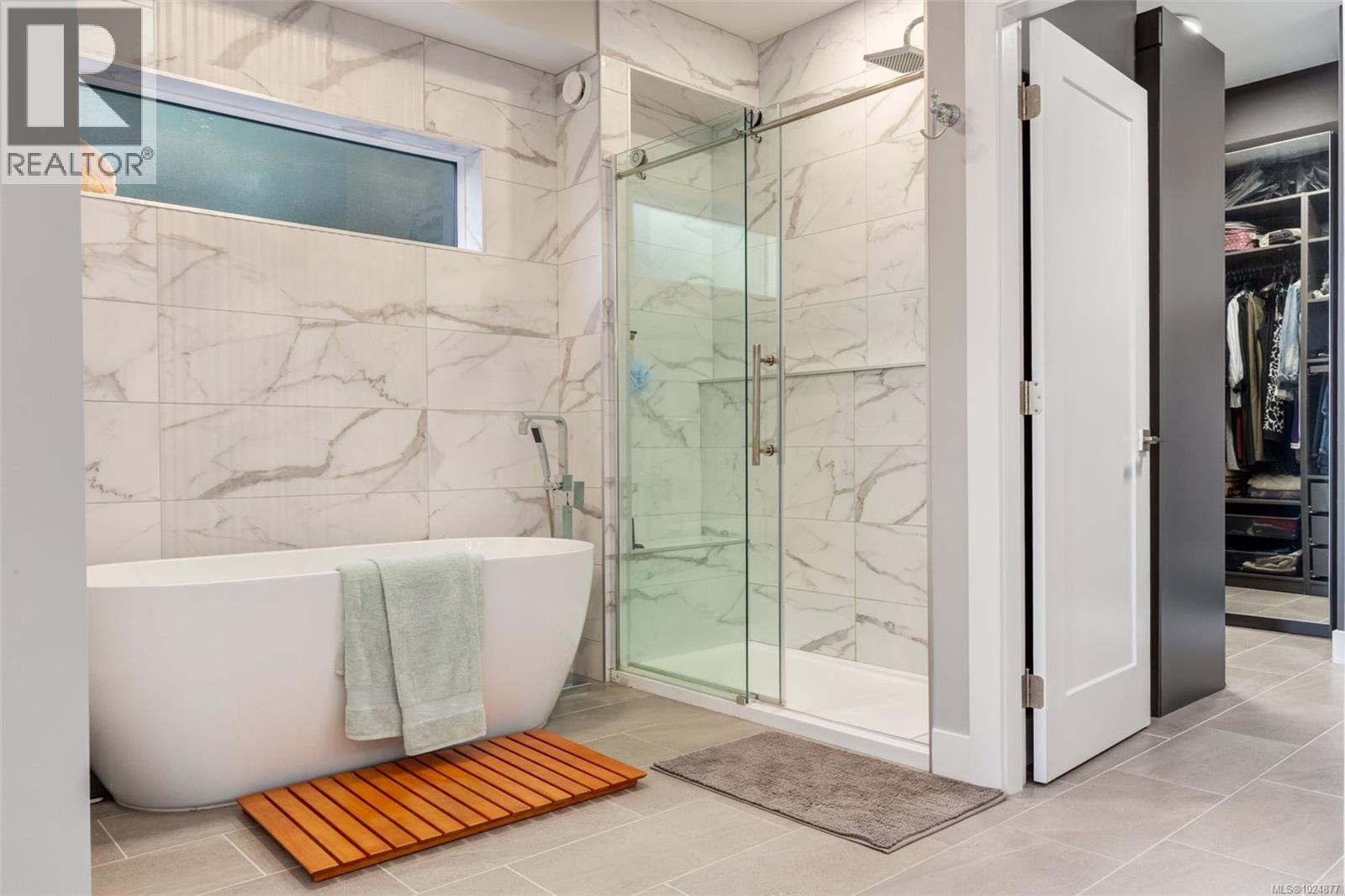 10333 CHEMAINUS RD - 22