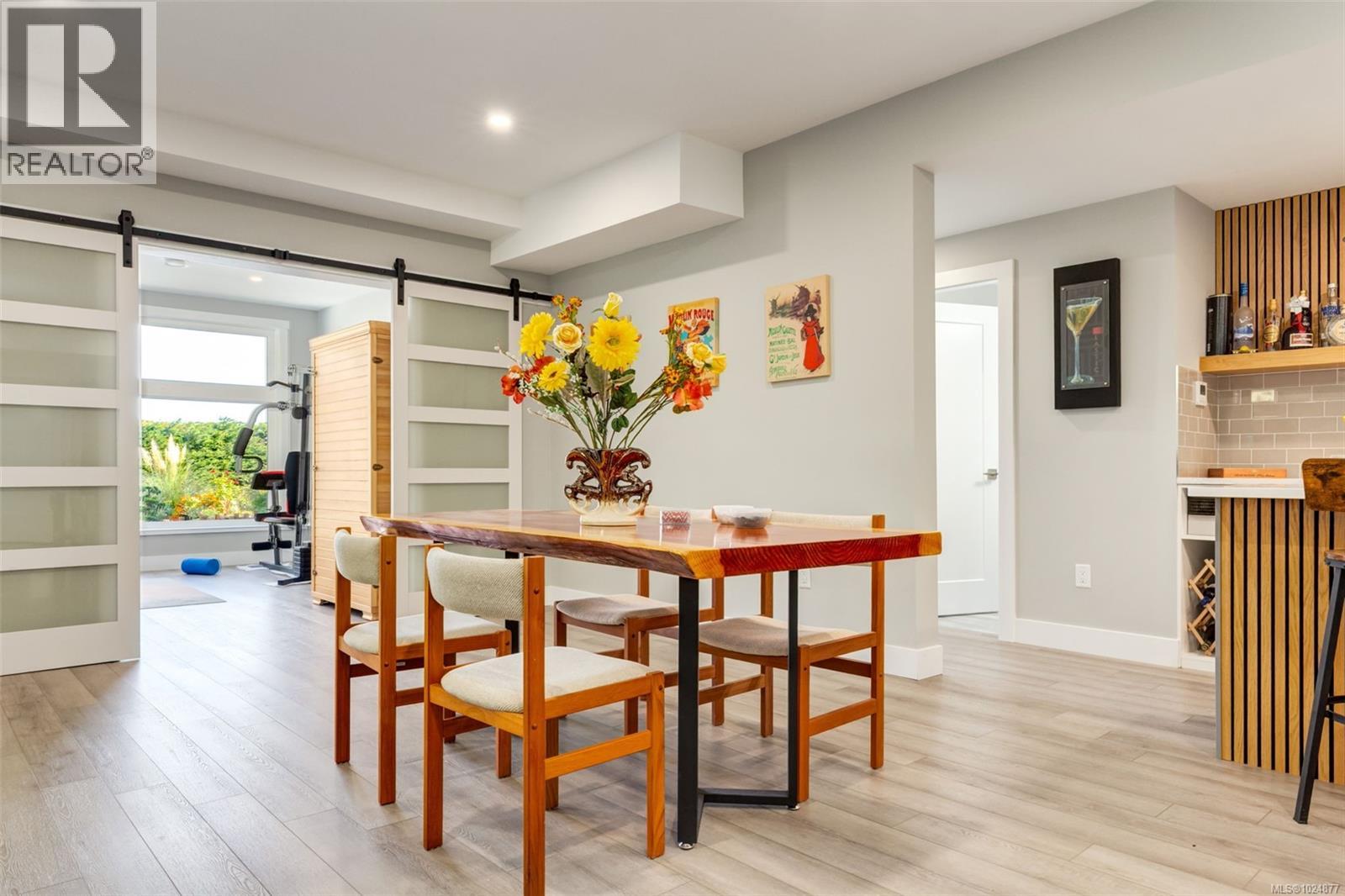 10333 CHEMAINUS RD - 42