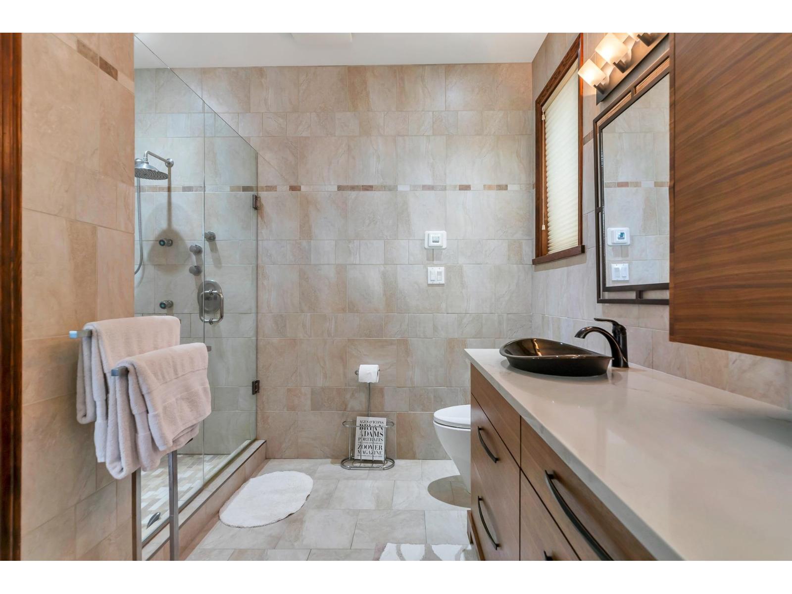 15364 VICTORIA AVENUE STREET, White Rock