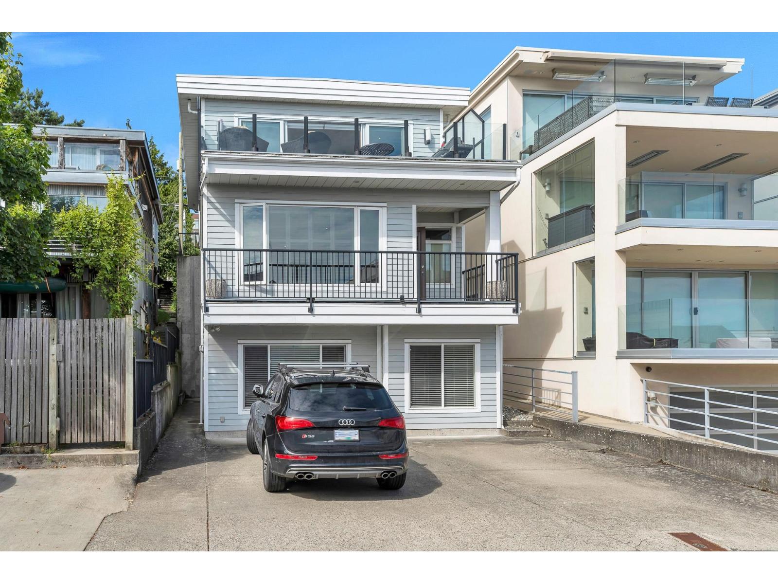 15364 VICTORIA AVENUE STREET, White Rock